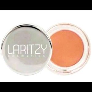 Laritzy Dew Pot